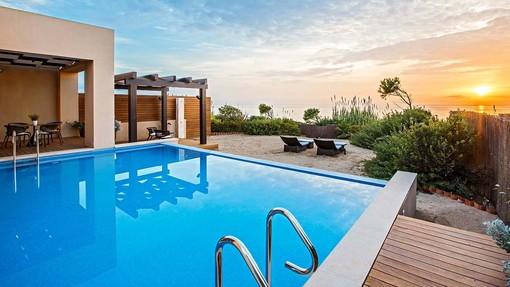 DERTOUR Deluxe Luxury Group Marriott International 